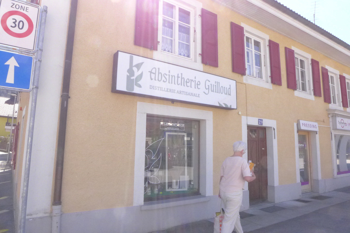 A Sharing Session about distilleries vol.02 Switzerland